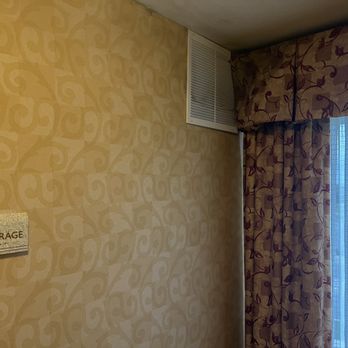 Hilton Garden Inn Casper - Dirty air vent - Hotels Near Me - Casper, Wyoming Hilton Garden Inn Casper - Dirty air vent - Hotels Near Me - Casper, Wyoming