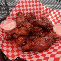 BBQ wings (extra crispy) BBQ wings (extra crispy)
