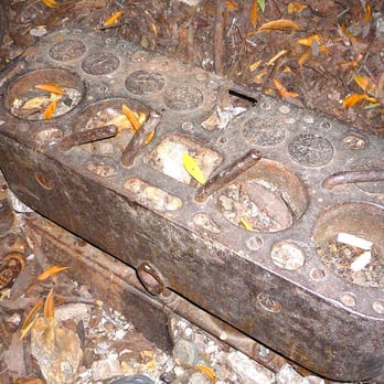 Dawn Mine Hike - Old Ford Model T engine. - Hiking Near Me - Altadena, California