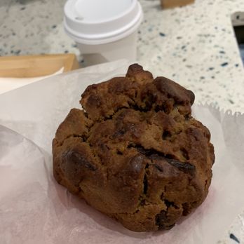 Levain Bakery - Back Bay, Boston - Fall Chocolate Chunk - Bakeries Near Me - Boston, Massachusetts Levain Bakery - Back Bay, Boston - Fall Chocolate Chunk - Bakeries Near Me - Boston, Massachusetts