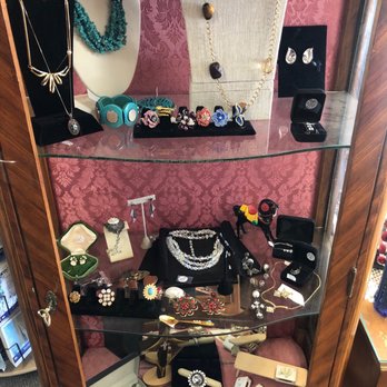 PostalAnnex+ - Jewelry - Shipping Centers Near Me - Buellton, California