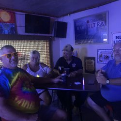 Roy's Bar