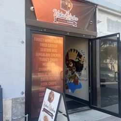 Keokias Kitchen - Entrance on market