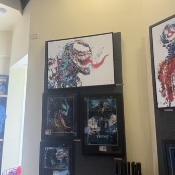 Comics At Universal Studios - Comic Books Near Me - Orlando, Florida