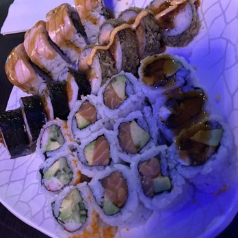 Sushi Hin - Maki Assorted - Sushi Bars Near Me - Pointe-Claire, Quebec
