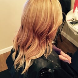 Roots Hair Studio - Baby lights, with balayage technique