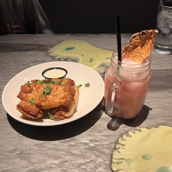 Colton's Social House - New American Near Me - Clovis, California
