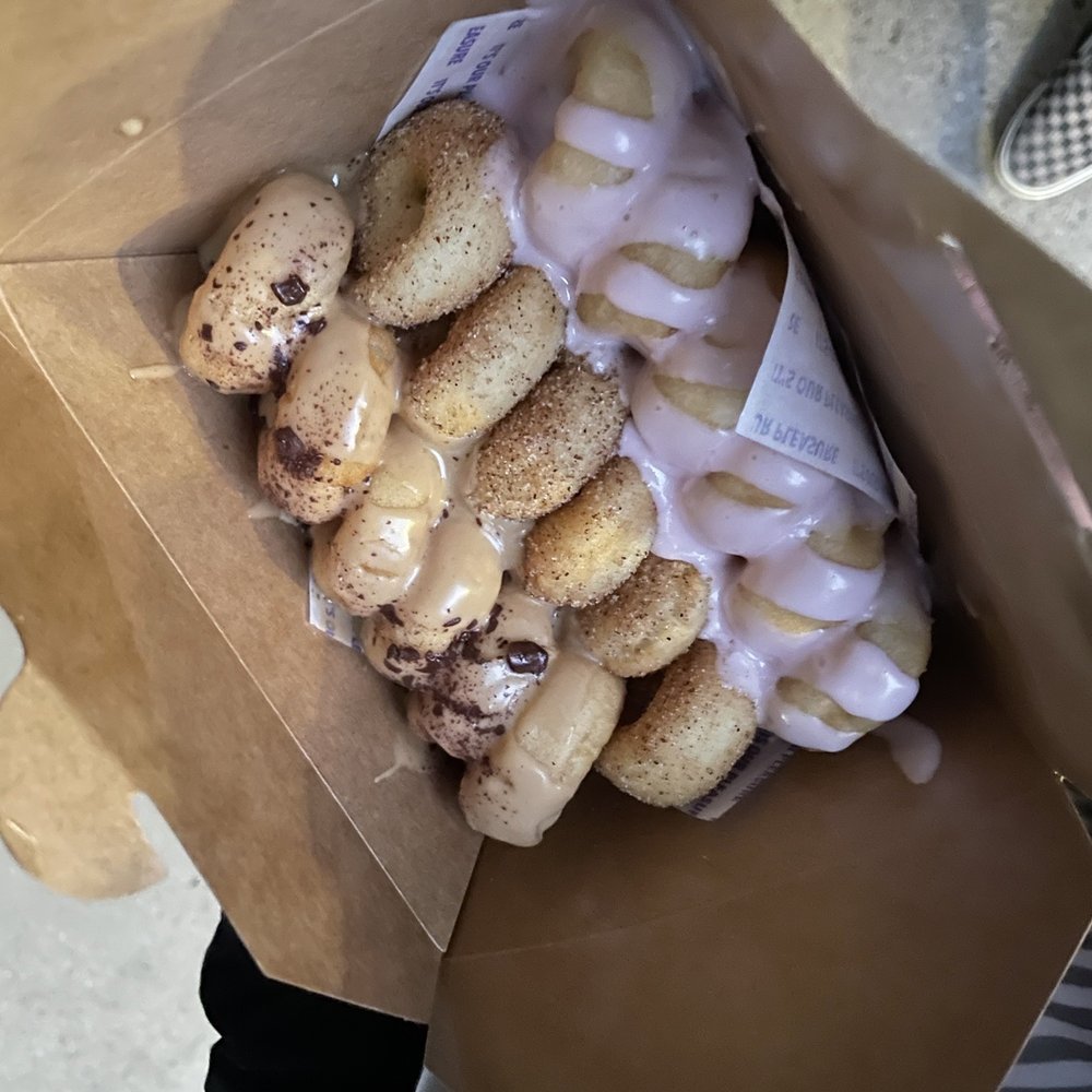 Cops - Donuts - Coffee & Tea Near Me - Toronto, Ontario Cops - Donuts - Coffee & Tea Near Me - Toronto, Ontario