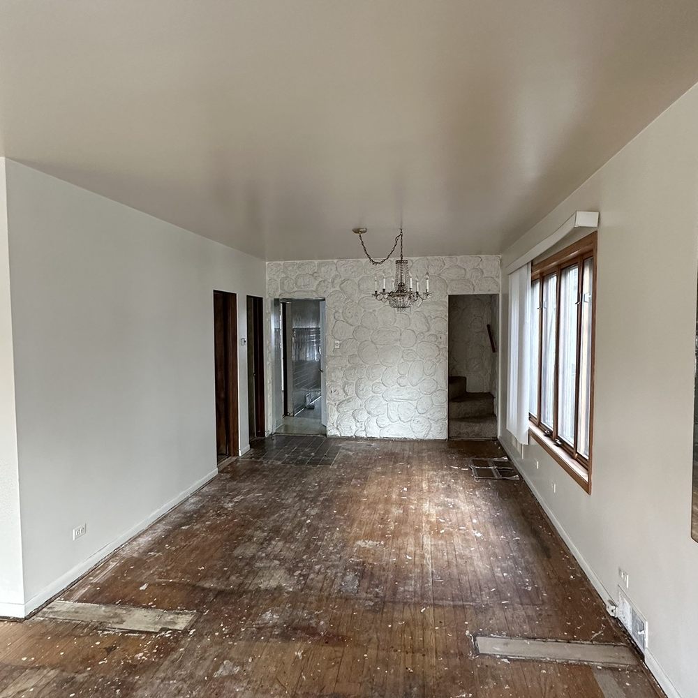 Sea Breeze Building Services - Living room before - Drywall Installation & Repair Near Me Sea Breeze Building Services - Living room before - Drywall Installation & Repair Near Me