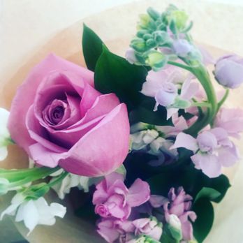 Expressions Floral Design Studio - Florists Near Me - Columbus, Ohio