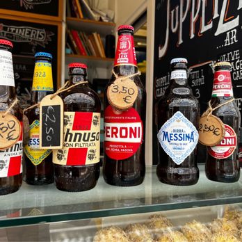 Mercato di Testaccio - Beer - Farmers Market Near Me - Rome, RM