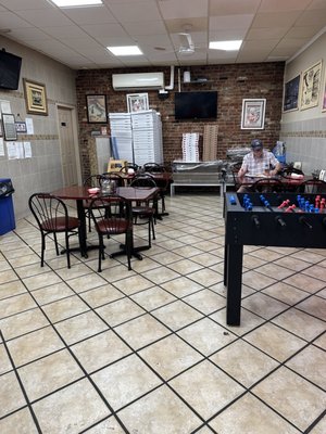 Tony's Pizzeria by null