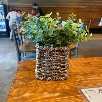 Scratch Kitchen - The Center Piece - Breakfast & Brunch Near Me - Honolulu, Hawaii Scratch Kitchen - The Center Piece - Breakfast & Brunch Near Me - Honolulu, Hawaii