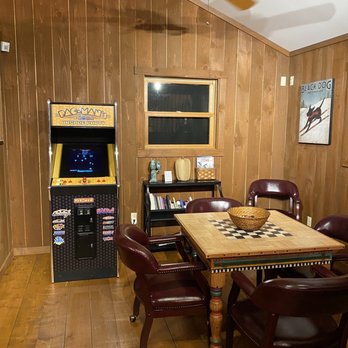 Muddy Moose Log Cabins - Game Room - Hotels Near Me - Morrisville, Vermont Muddy Moose Log Cabins - Game Room - Hotels Near Me - Morrisville, Vermont