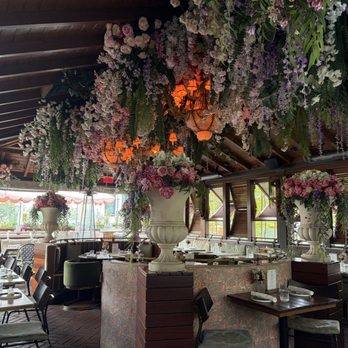 Arden Restaurant - Breakfast & Brunch Near Me - West Hollywood, California