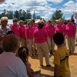 Happy Valley Strawberry Festival - Roaming entertainment