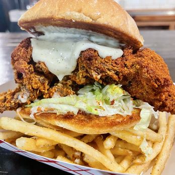 Side Project Brewing - Spicy chicken sandwich - Breweries Near Me - Maplewood, Missouri