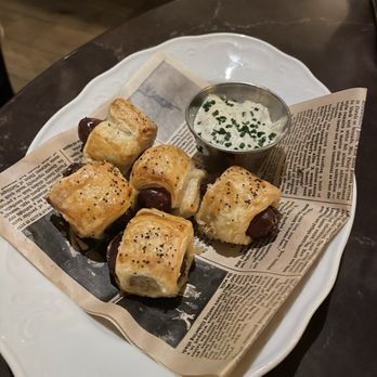 Society Swan - Wagyu Pigs in a Blanket - American Near Me - Scottsdale, Arizona Society Swan - Wagyu Pigs in a Blanket - American Near Me - Scottsdale, Arizona