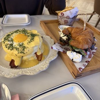 GIWA - Soufflé pancake & pistachio croissant sandwich - Breakfast & Brunch Near Me - Santa Clara, California GIWA - Soufflé pancake & pistachio croissant sandwich - Breakfast & Brunch Near Me - Santa Clara, California
