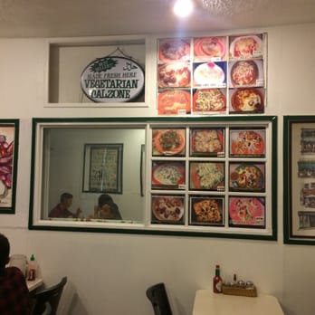 Amina Pizzeria - Pizza Near Me - Honolulu, Hawaii
