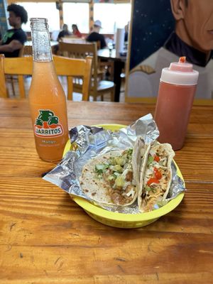 Titas Taco House by null