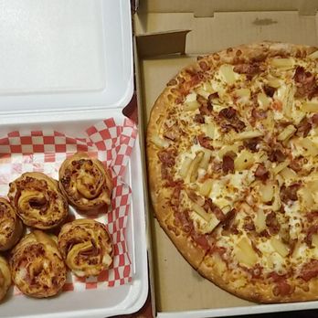 Four Brothers Pizza - a pizza and rolls in a box - Pizza Near Me - Oakville, Ontario Four Brothers Pizza - a pizza and rolls in a box - Pizza Near Me - Oakville, Ontario