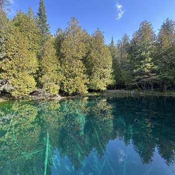 Kitch-iti-Kipi - Lakes Near Me - Manistique, Michigan
