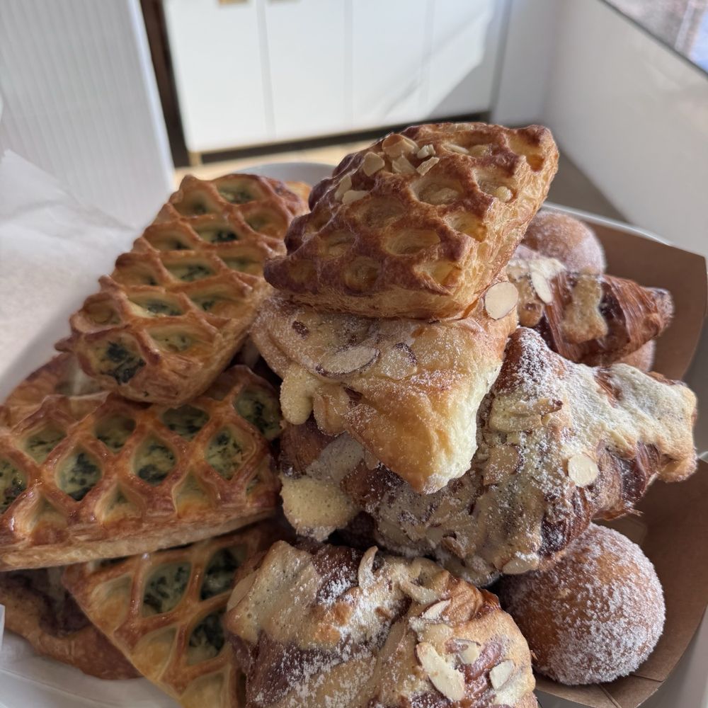 Tous Les Jours - Bakeries Near Me - Troy, Michigan Tous Les Jours - Bakeries Near Me - Troy, Michigan