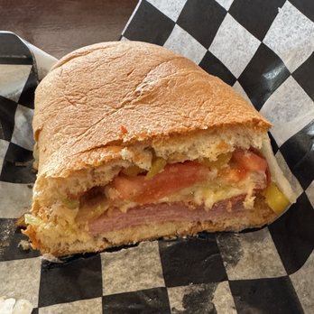 Cardo's Pizza & Tavern - Italian sub on gluten free - Pizza Near Me - Pickerington, Ohio Cardo's Pizza & Tavern - Italian sub on gluten free - Pizza Near Me - Pickerington, Ohio