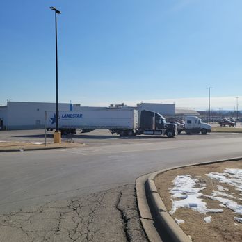 Walmart Supercenter - Truck Parking on the side of the bldg. - Department Stores Near Me - Sallisaw, Oklahoma