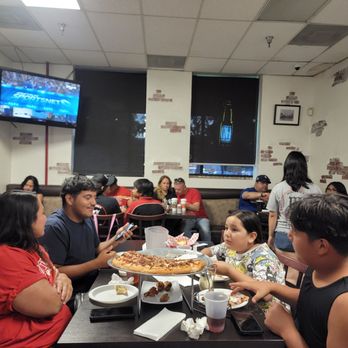 Brickhouse Pizza - Pizza Near Me - Whittier, California