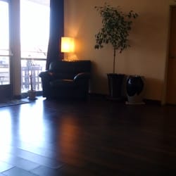 Welshons Chiropractic Wellness Center - Waiting room is very peaceful