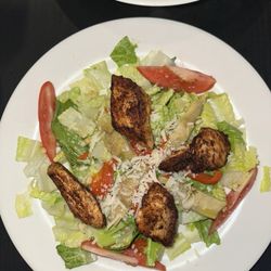 Paradiso Ristorante - Limone Insalata with Cajun salmon