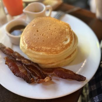 Makahiki - One of the best things on the menu: buttermilk pancakes. Ask for extra vanilla cream trust me on this! - Bars Near Me - Kapolei, Hawaii