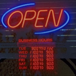 La Jaiba Seafood And Taqueria - Hours of operation