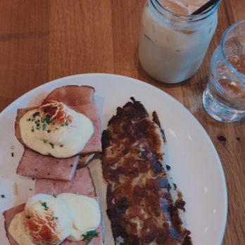 Poached Kitchen - Classic eggs Benedict & dolce de leche latte - Breakfast & Brunch Near Me - Irvine, California