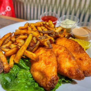 Sprigs Grille Restaurant - Seafood Near Me - Kapolei, Hawaii