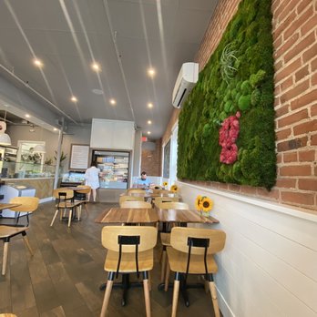 greenology - Inside - Vegan Near Me - New Canaan, Connecticut