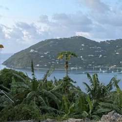 Stoutt's Lookout Bar - Great view