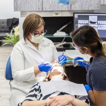 Cisneros Dentistry - Pediatric Dentists Near Me - Houston, Texas