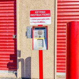 Devon Self Storage - Self Storage Near Me - Thousand Palms, California