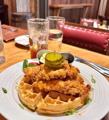Carson's Food & Drink - On Main by null