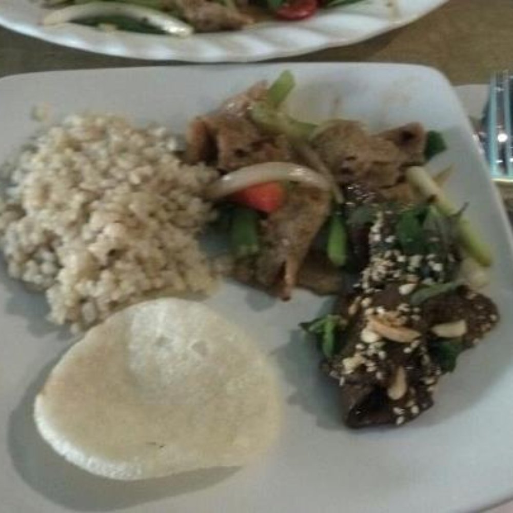 Veggie Today - Brown Rice, Lemongrass Chicken, Tamarind Beef, Shrimp Chip. - Vegetarian Near Me - Concord, California Veggie Today - Brown Rice, Lemongrass Chicken, Tamarind Beef, Shrimp Chip. - Vegetarian Near Me - Concord, California