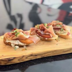 Funtapas Bar & Kitchen - Pinchos españoles