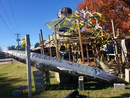 UFO Welcome Center by null