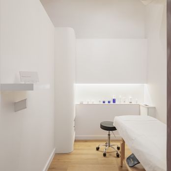 GLOWBAR UPPER EAST SIDE - Updated December 2024 - 11 Photos & 29 