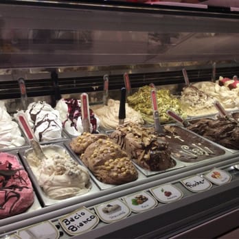 Gelateria Mckenzye - Vetrina - Gelato Near Me - Reggio di Calabria, RC Gelateria Mckenzye - Vetrina - Gelato Near Me - Reggio di Calabria, RC