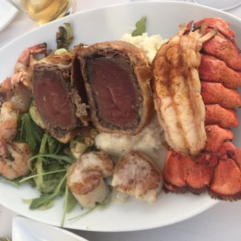 Fleetwood's on Front St - Beef Wellington - New American Near Me - Lahaina, Hawaii
