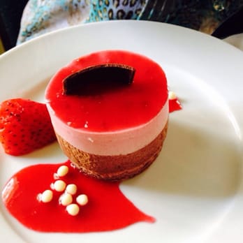 Auberge de Villeroy - a dessert on a plate - Bed & Breakfast Near Me - Villeroy, Quebec