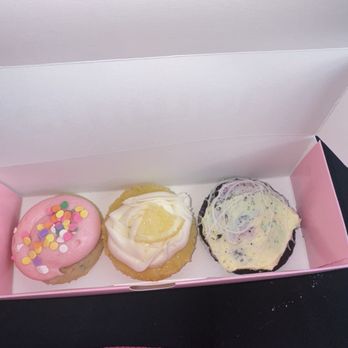 Crumbl - Rochester - Mini 3-Pack - Bakeries Near Me - Rochester, New Hampshire